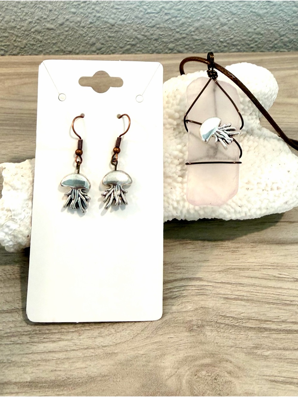 136. Jellyfish and light pink sea glass pendant necklace with earrings